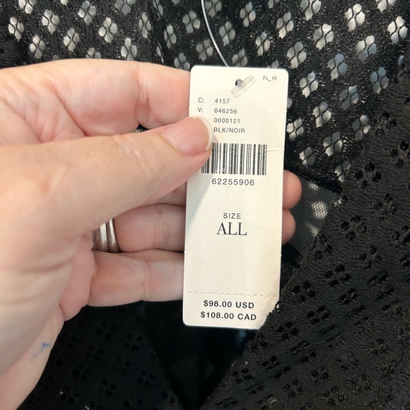 ANTHROPOLOGIE Cropped Black Crochet/Lace Poncho one size - Picture 7 of 8